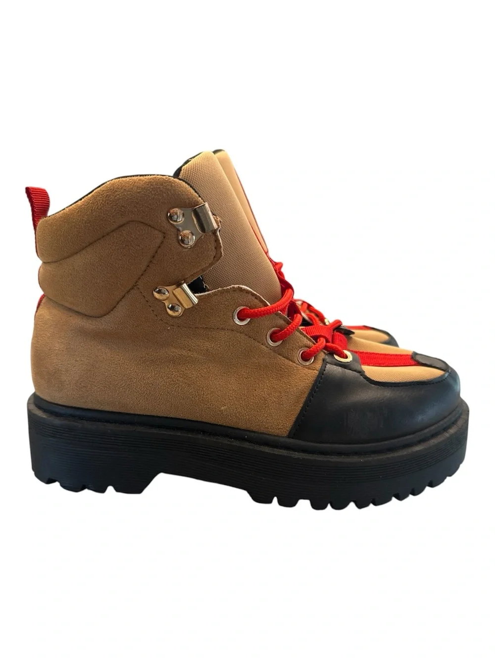 Qupid Hiking Style Ankle Boots Tan Black Red Laces Size 37 US 6.5